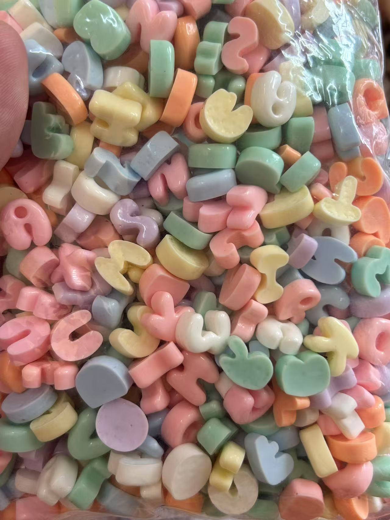 Resin charms choose on LIVE